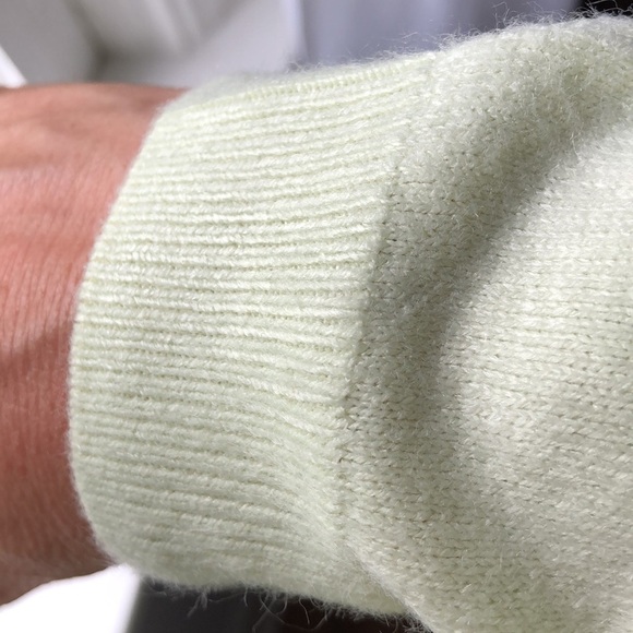 Alia Vintage pale green sweater pearl detail beads crew neck long sleeve Medium - Picture 13 of 15